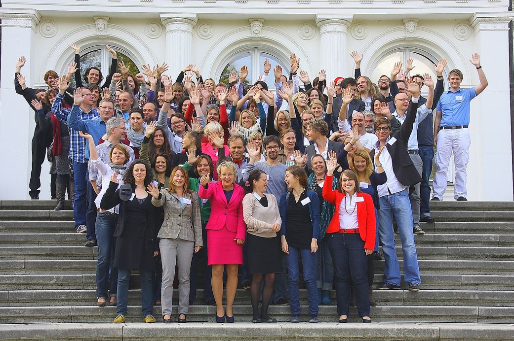 Schloss Genshagen Gruppenbild ENfK-Tagung 2012 , Bild: H.W. Bar